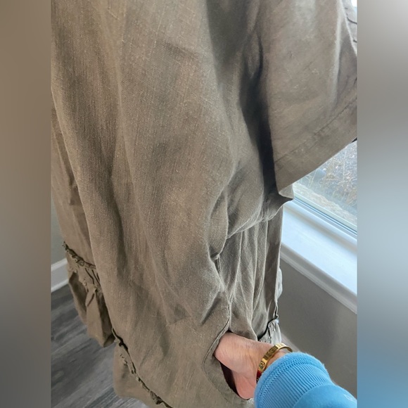 B. Hadikusumo 100% Linen Top One Size Fits All - Picture 5 of 15